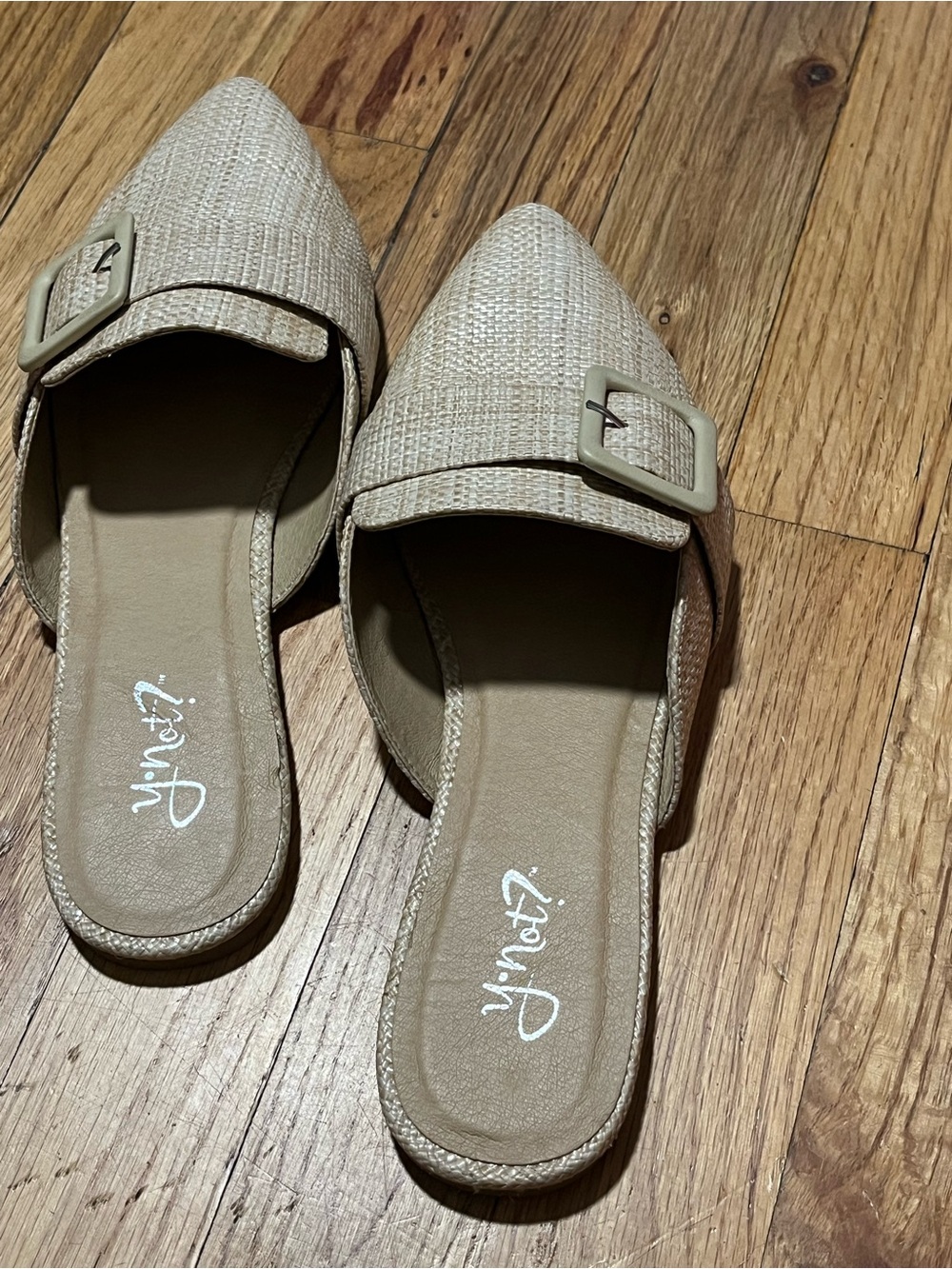 YNOT? Beige Woven Pointed Toe Mule Flats Size 8 | Buckle Accent Slip-On - Picture 3 of 7
